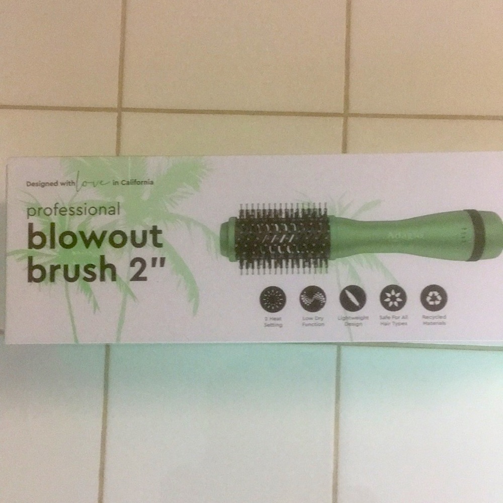 Adagio 2” Blowout Brush